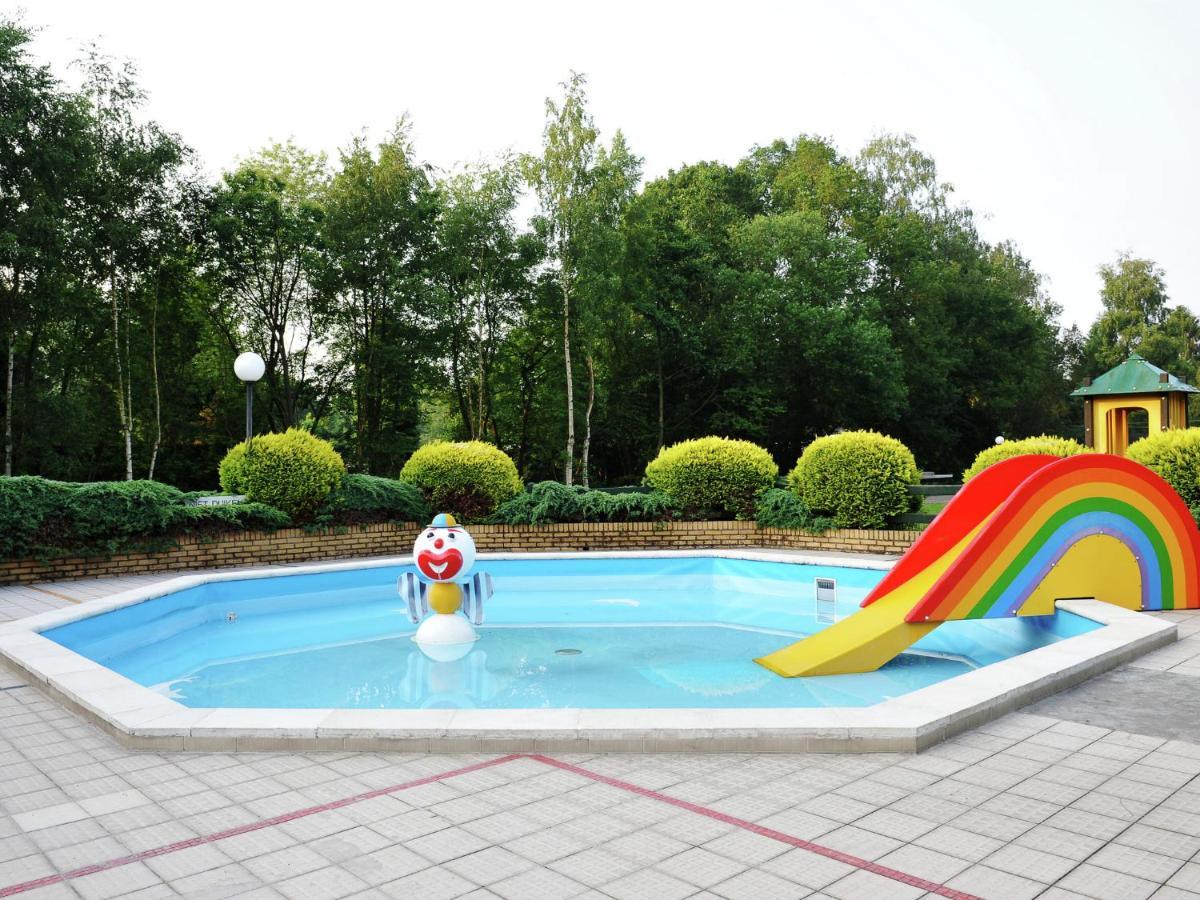 Comfortable Chalet With A Terrace At 3 Km From Baarle-Nassau Exterior photo