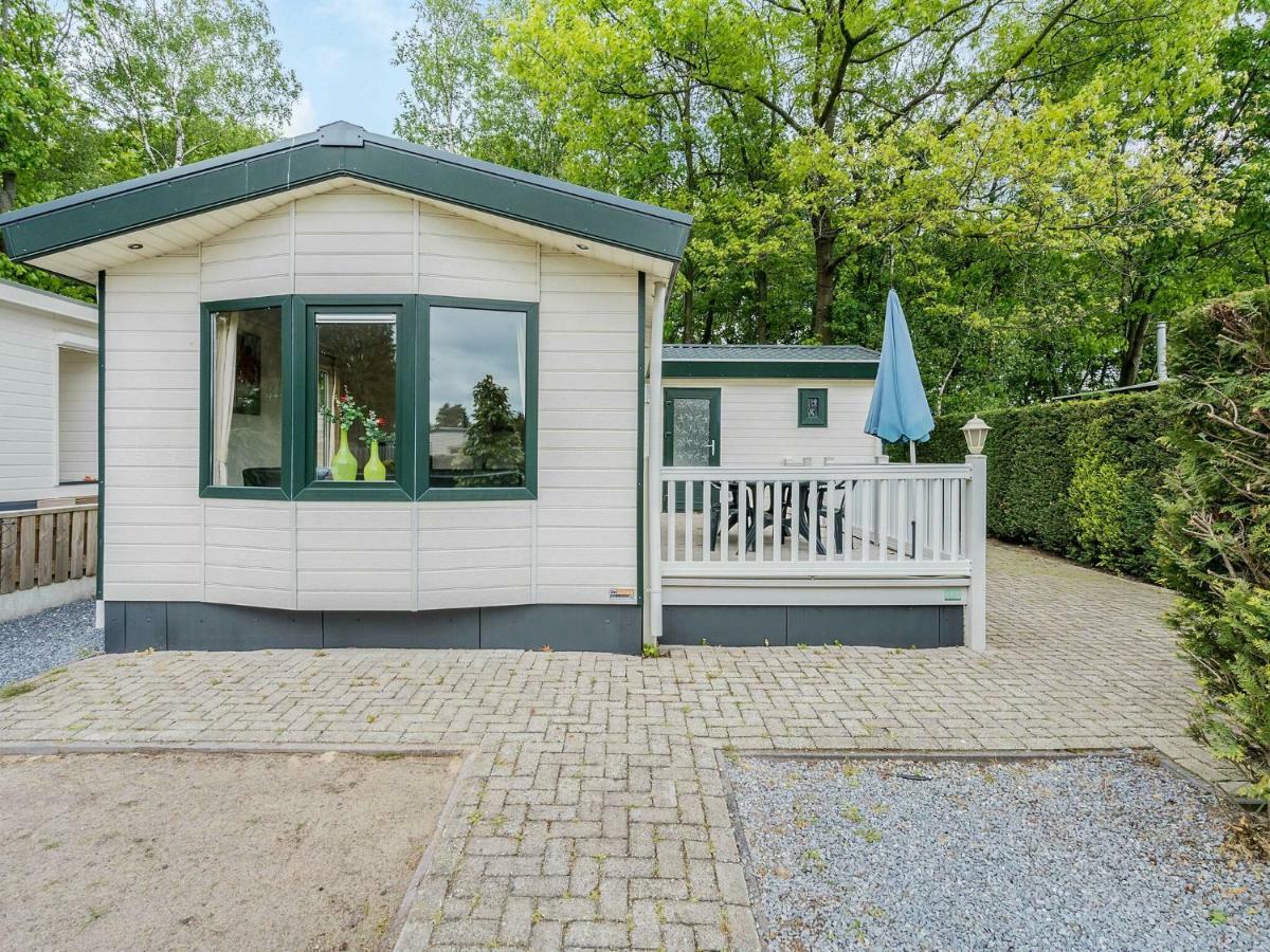 Comfortable Chalet With A Terrace At 3 Km From Baarle-Nassau Exterior photo
